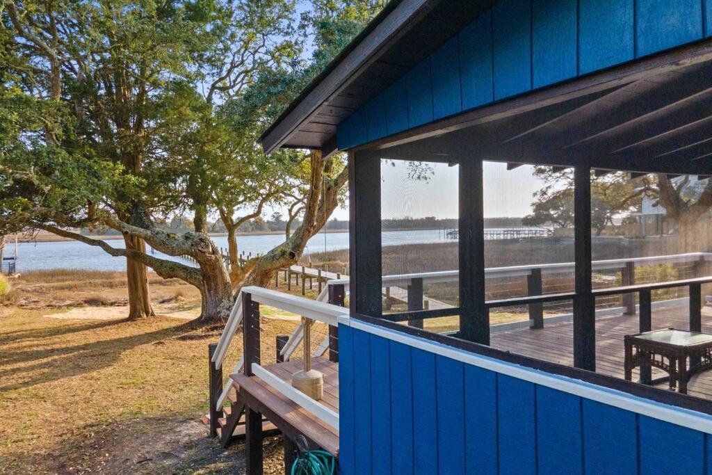 Вилла Dolphin Cove - Whole Waterfront House With Dock Ошен-Айл-Бич Экстерьер фото