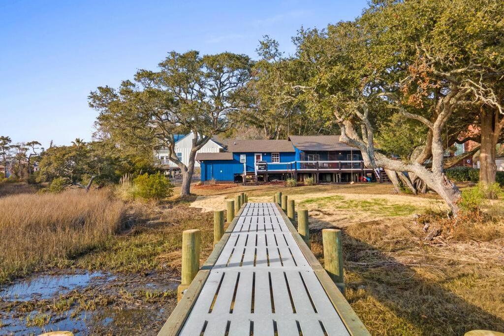 Вилла Dolphin Cove - Whole Waterfront House With Dock Ошен-Айл-Бич Экстерьер фото